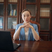 成都律师胡静